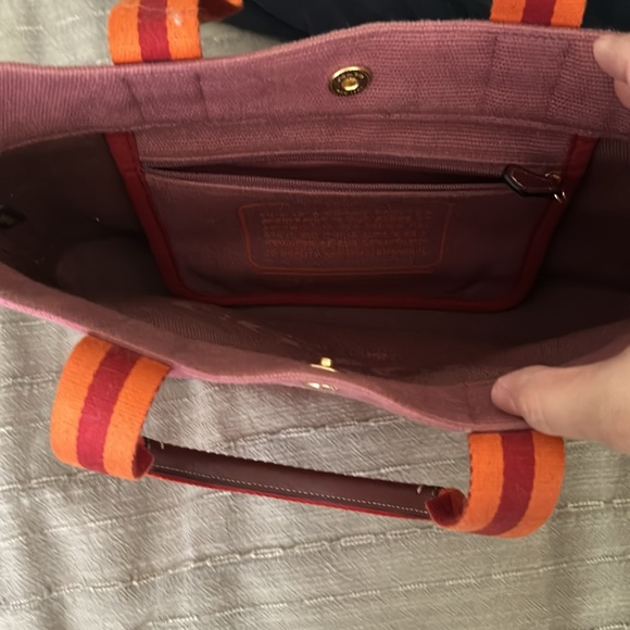 Used coach bag but still in great condition! - Picture 2 of 3